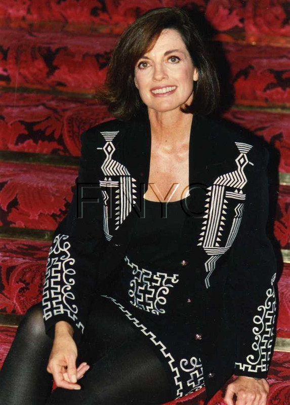 linda_gray_mb05