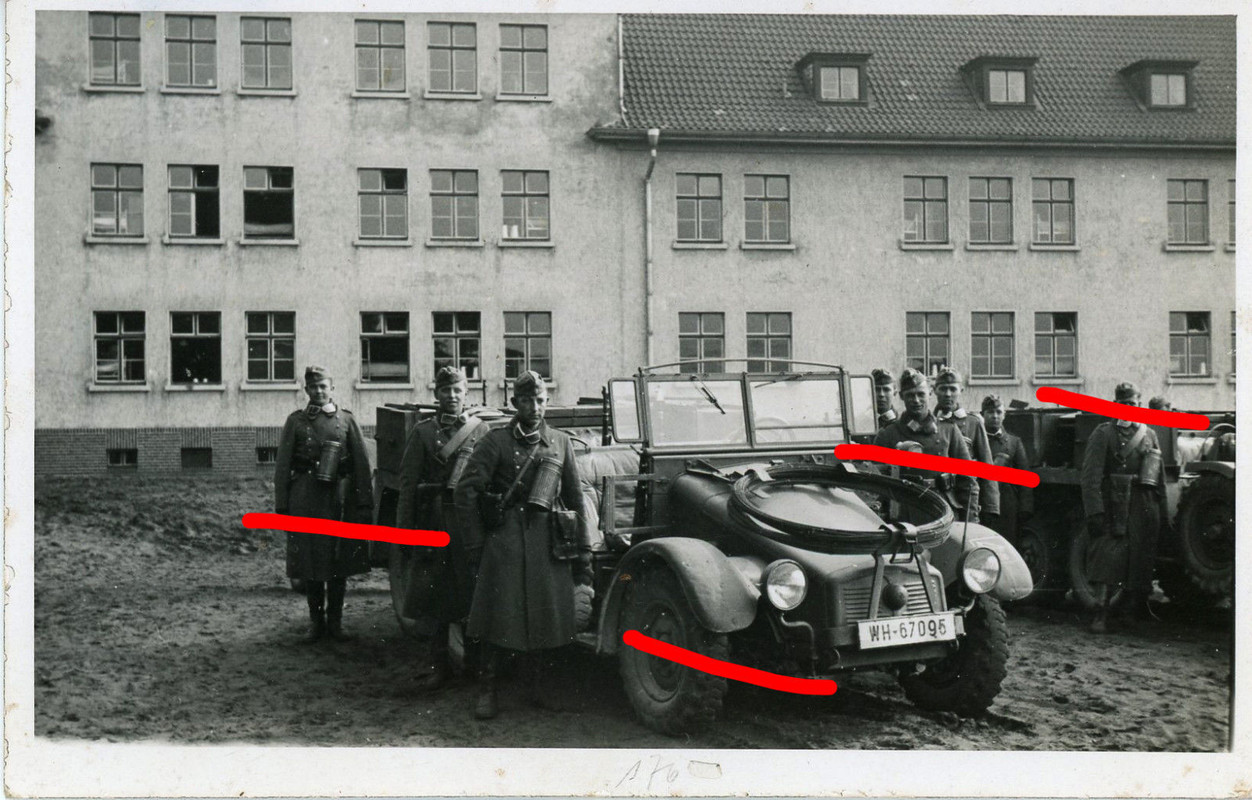 PKW Auto Wagen Kübelwagen Funker Foto