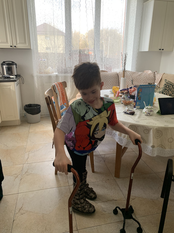 661EAB1B-4606-4DE7-B4A8-54F751299CCF