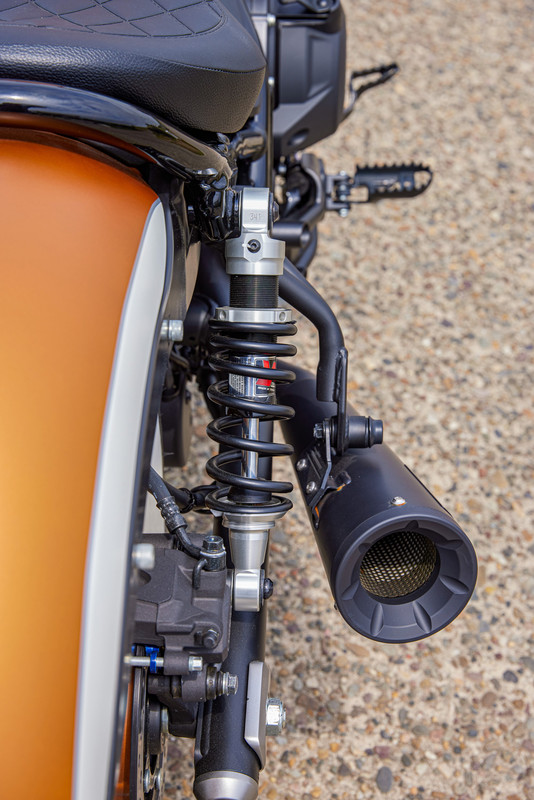 375418_Lucy_Honda_Customs