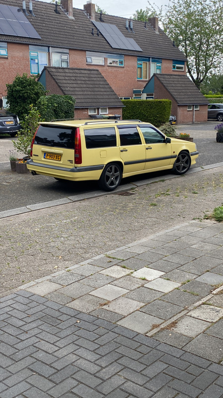 903247AB-B2A1-463F-A100-3FE470EC6805