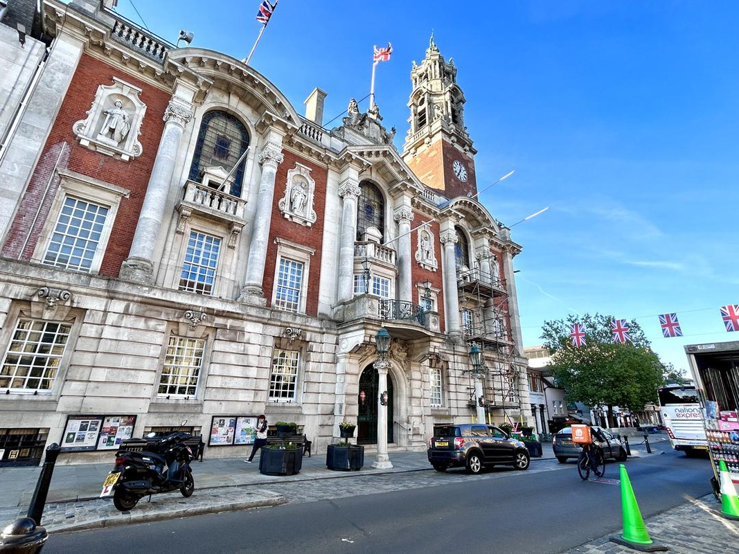 Пёстрая лента. Путешествие по сельским дорогам Англии в мае 2025 г.