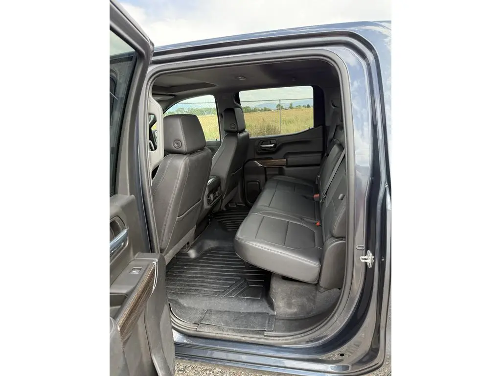 2021 Chevrolet Silverado 1500 RST - Photo 11