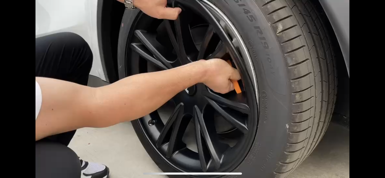 29AB33D6-36A1-4350-BB2A-9822F61CA96F