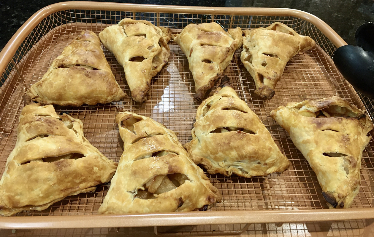 Apple pies 9-EDF5293-4-CD0-4452-A4-BE-86-EA82-DBD641
