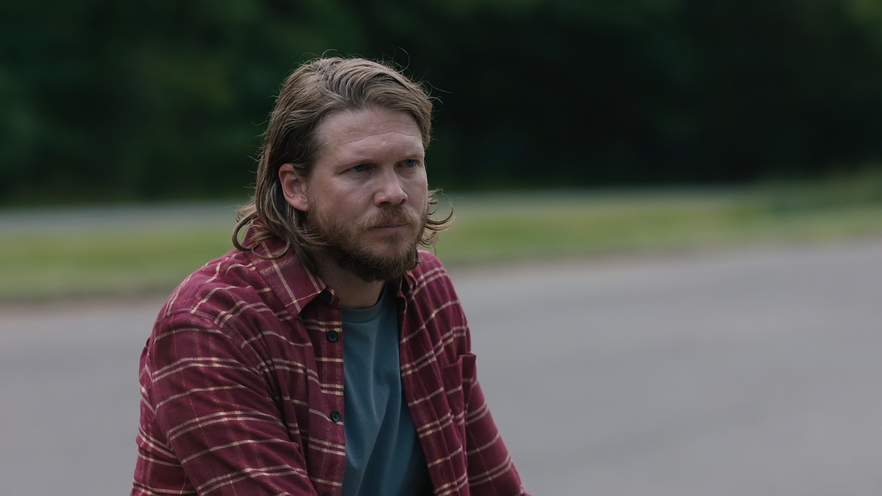 FBI.Most.Wanted.S03E02.Patriots.1080p.10bit.AMZN.WEB-DL.DDP5.1.HEVC-Vyndros.mkv_snapshot_16.09_[2021