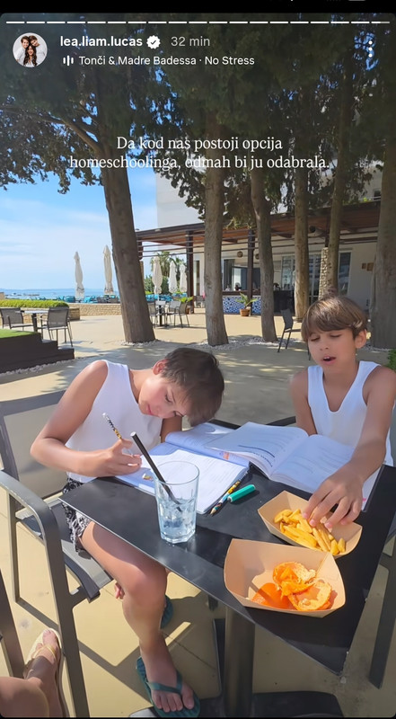 Screenshot 20260419 162214 com instagram android Transparent Modal Activity