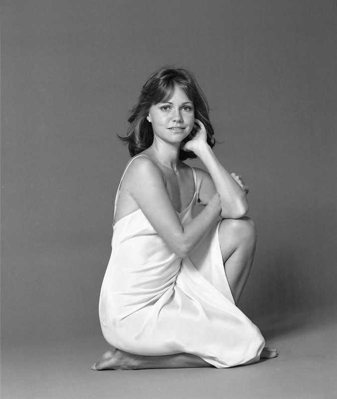 Sally_Field_b39