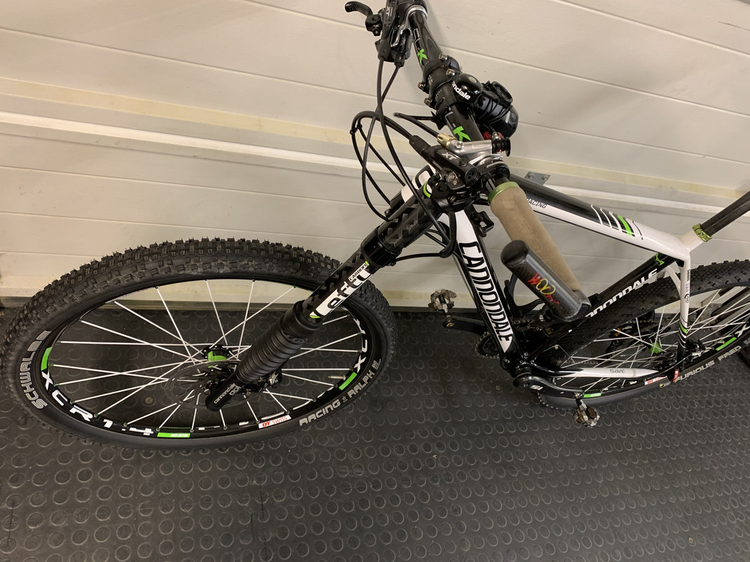 8B0289BC-A4D7-4D33-A99F-60C2AE0F37D6