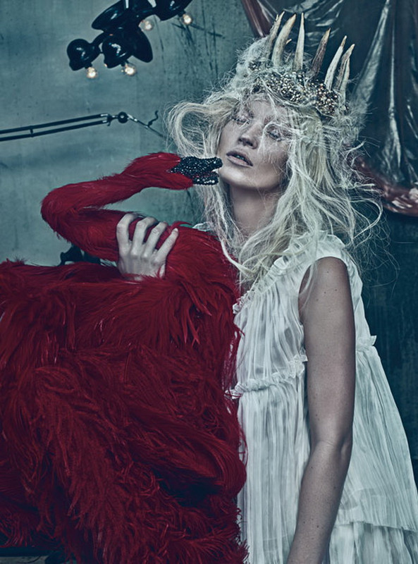 http://cdn.kontraplan.com/site/wp-content/uploads/2012/02/kate-moss-by-steven-klein-kontraPLAN-magazine-6.jpg
