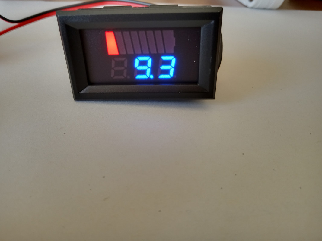 VOLTMETRU AUTO 1 — Postimages