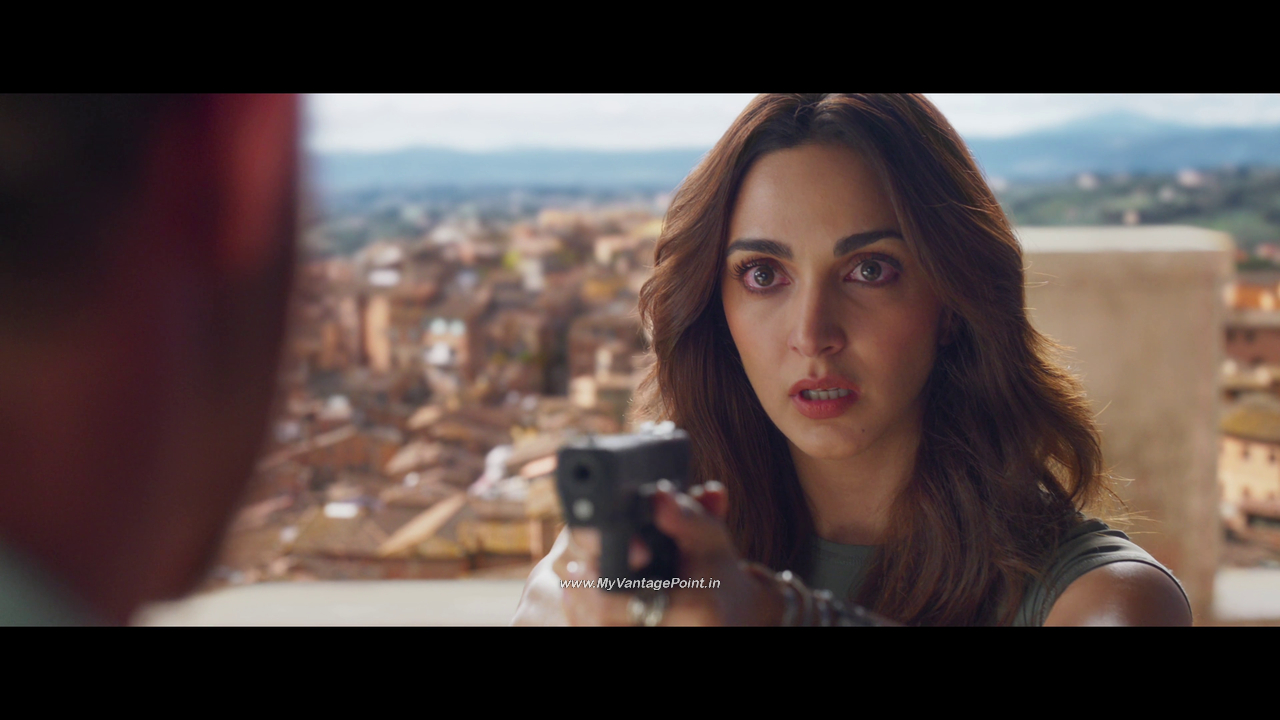 42-Kiara-Advani-in-WAR-2-2025-Movie-with-Hrithik-Roshan-My-Vantage-Point