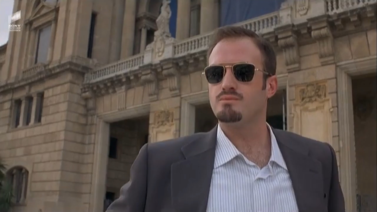 Art Heist 2004 WebRip [Hindi + Tamil + English] 480p 720p Screenshot