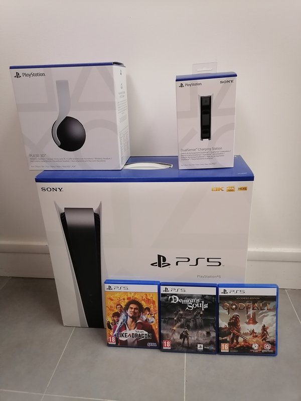 [Vendu] Console Playstation 5 + Casque pulse 3D + Station de charge + 3 jeux (BAISSE DU PRIX) IMG-20210317-104429