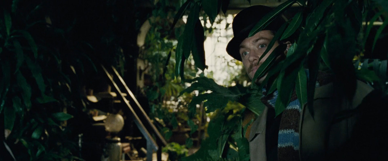 Sherlock Holmes: A Game of Shadows 2011 BluRay [Hindi + Tamil + English] 1080p 480p 720p ESub Screenshot