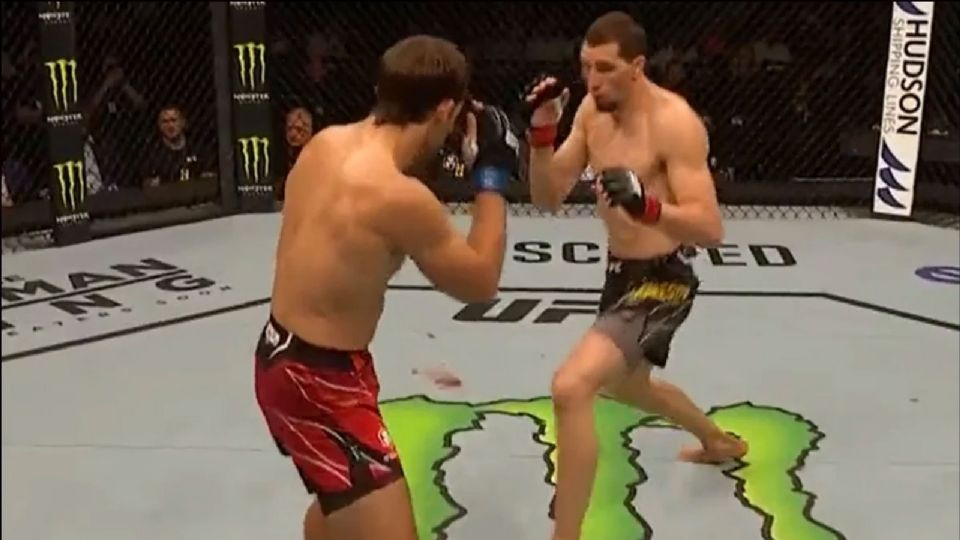 Brutal nocaut: Peleador de la UFC sorprende al despachar a su rival en menos de un minuto