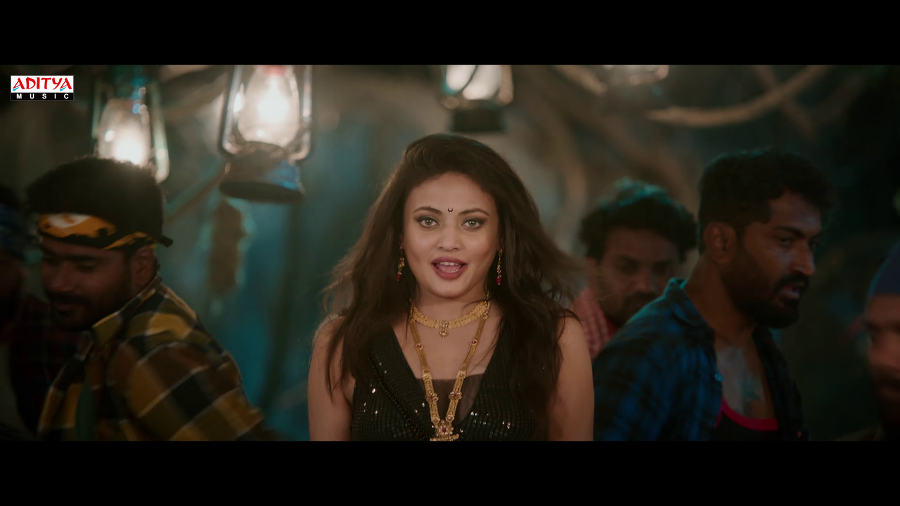 [Image: vlcsnap-2025-12-21-18h24m44s108.png]