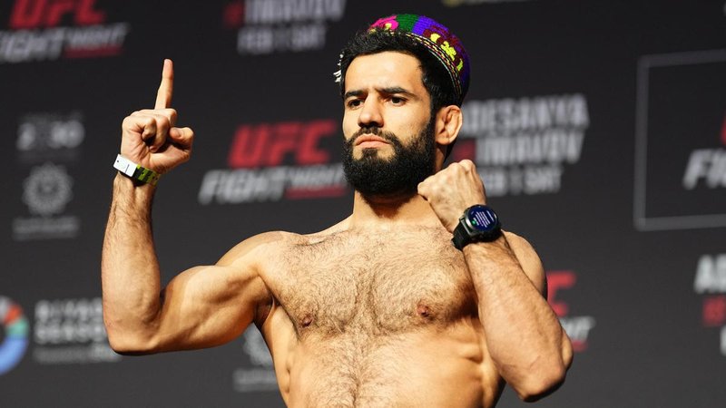 Мохамед Наимов срещу Богдан Град на UFC on ABC 8