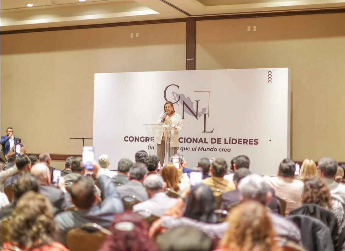 Xóchitl se reúne con líderes evangélicos, para “revertir profunda crisis que destruye México”