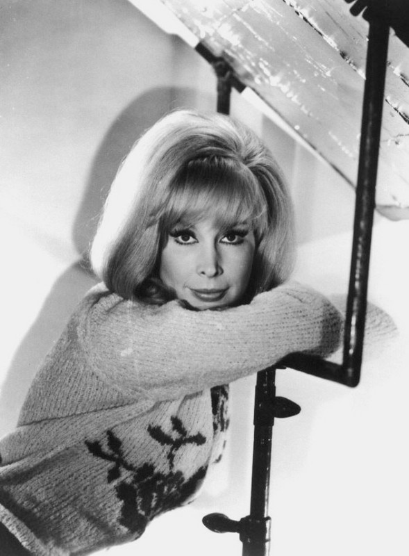 Barbara_Eden_b84