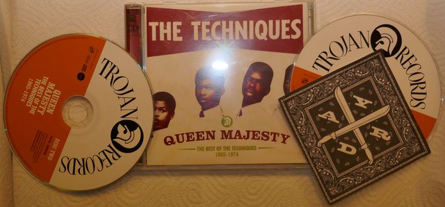 The Techniques - Queen Majesty The Best Of The Techniques 1965-1974 (2CD, 2007) FLAC LossLess  938 Kbps