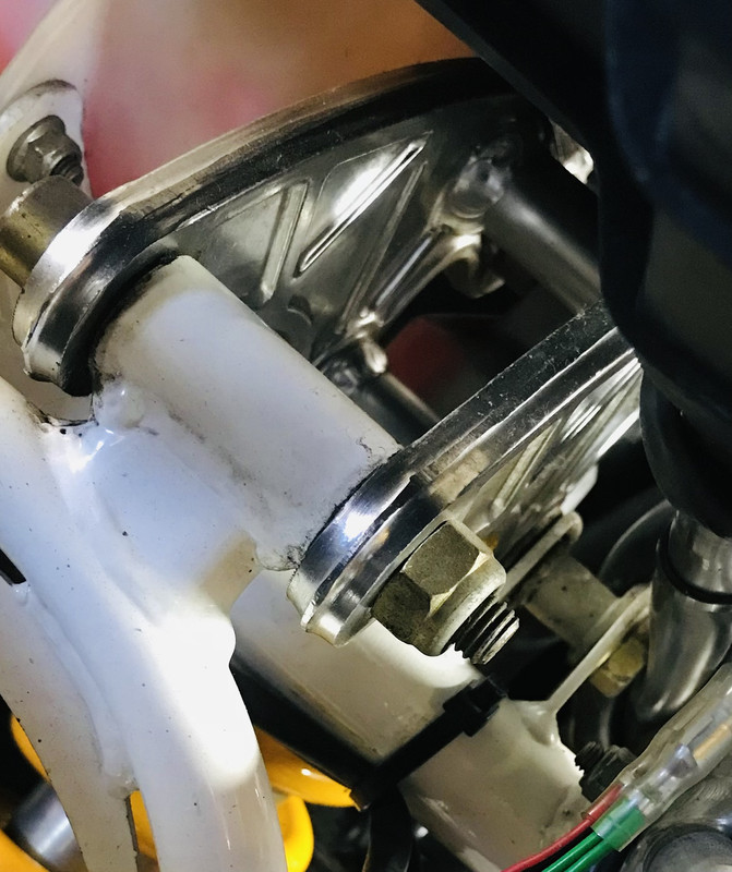 069B29E0-E25F-4897-93F8-C228852DBF61