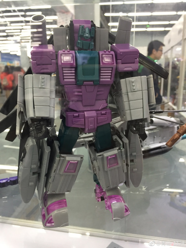 Toyworld-Combaticons-02