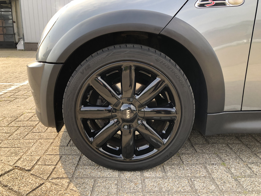 7720AA69-791E-42F0-B2D5-7A3D3937F238