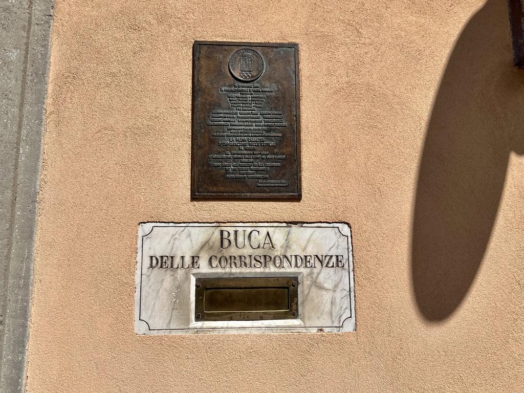 Жаркий сентябрь на побережье Тирренского моря.