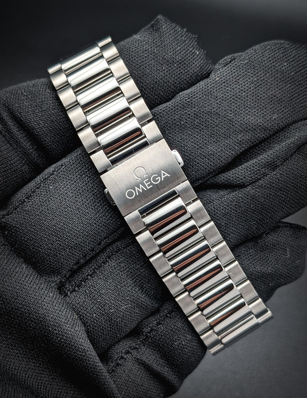 PXL 20260213 041016573 PORTRAIT ORIGINAL