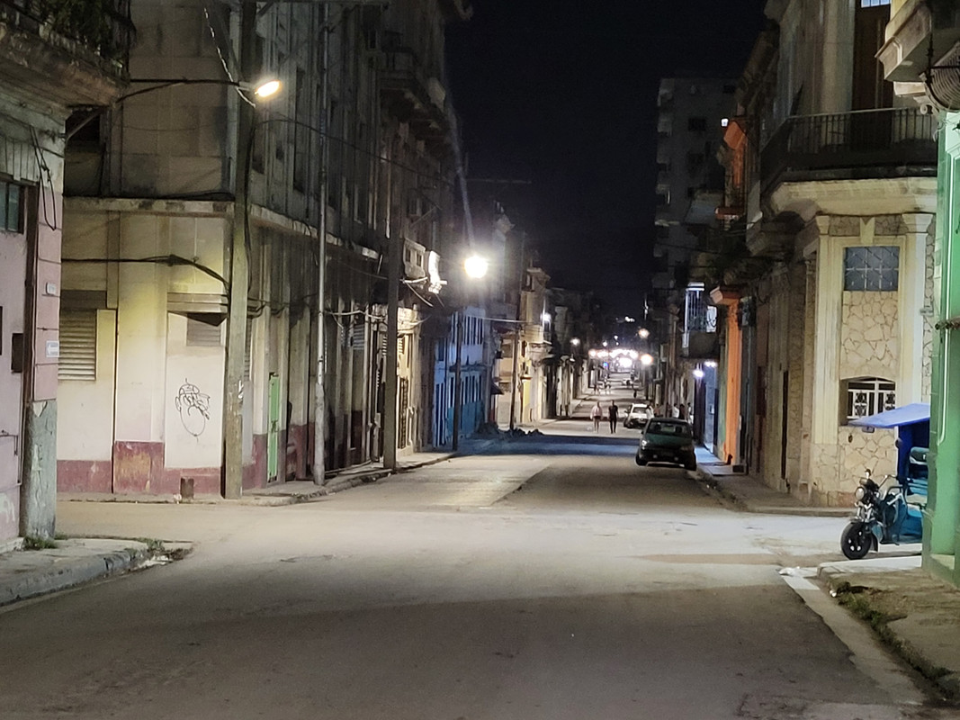 Внезапная поездка. Cuba, tengo un hambre de pingon! Варадеро-Гавана.  Конец декабря 2024