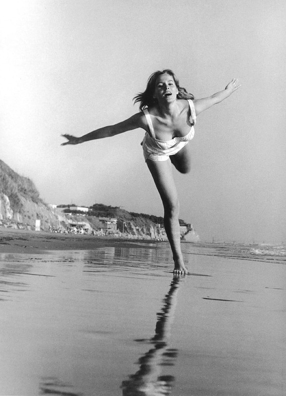 ursula_andress_b86