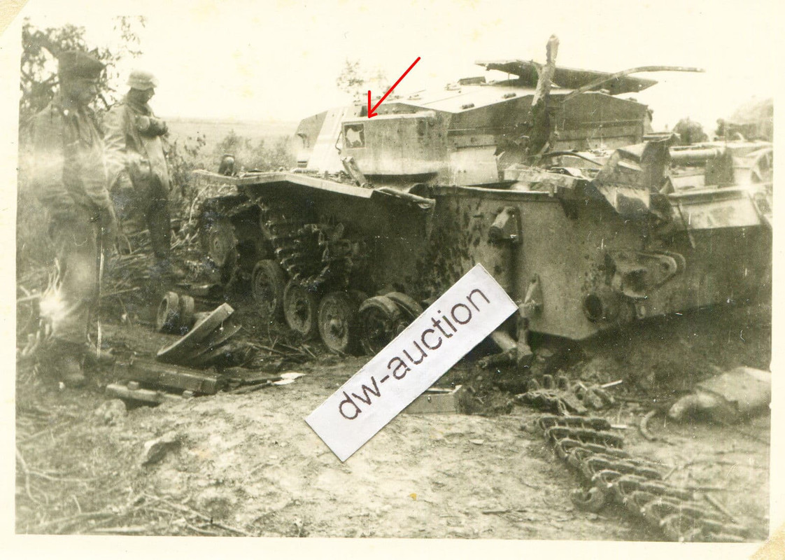 Sturmgeschütz mit Wappen Büffel . Treffer bei Ma