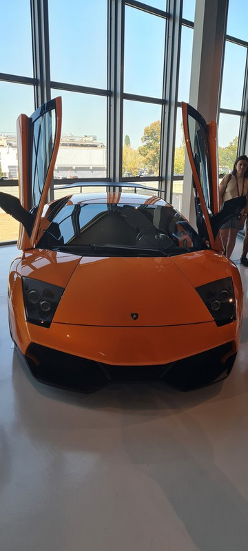 La Toscana 2022: entre termas y cipreses - Blogs de Italia - Maranello: De cuando casi nos compramos un Ferrari...o un Lamborghini (8)
