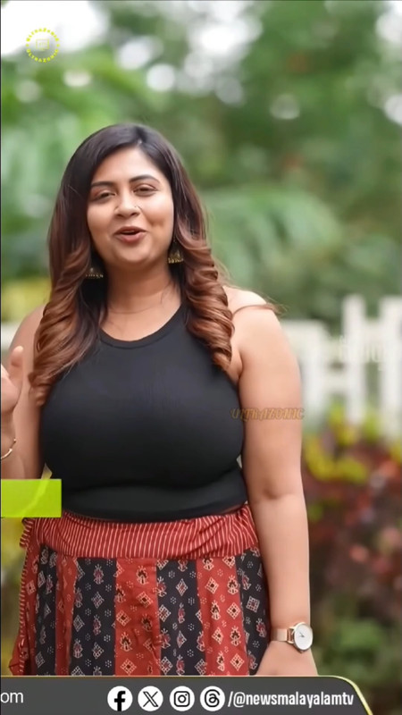 Sethu Lekshmi sexy huge boobs and tummy in black dress mp4 snapshot 00 12 016