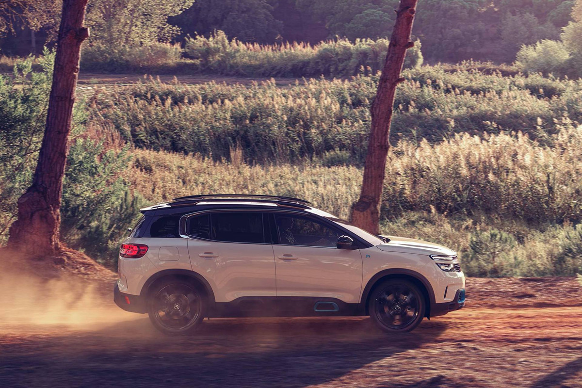 Citroen C5 Aircross SUV Hybrid (15)