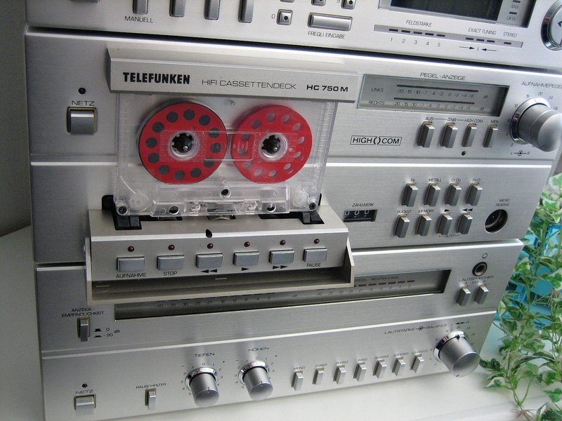 [Bild: TELEFUNKEN-750er-Serie-002.jpg]