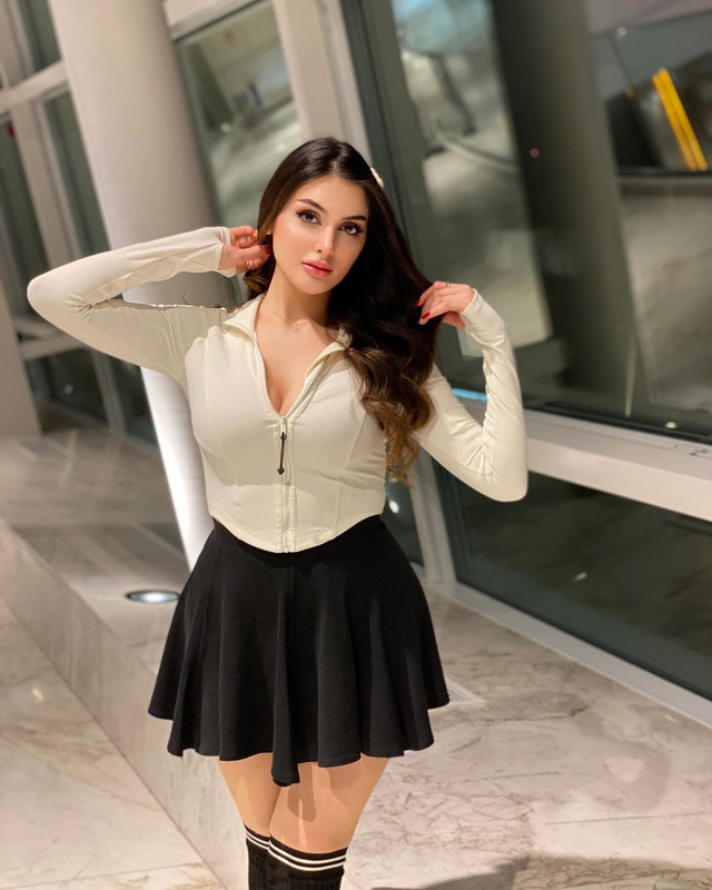 حنين حمندوش تلفت الأنظار بجلسة تصوير جديدة  Haneen-hamandosh-1718039546900