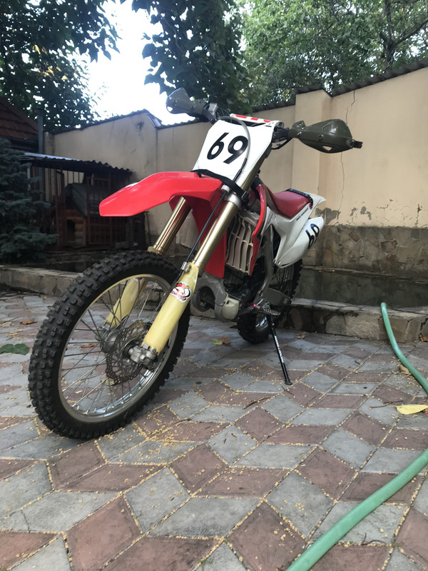 AE87086F-AB4D-4A4E-84E2-46976970A1AF