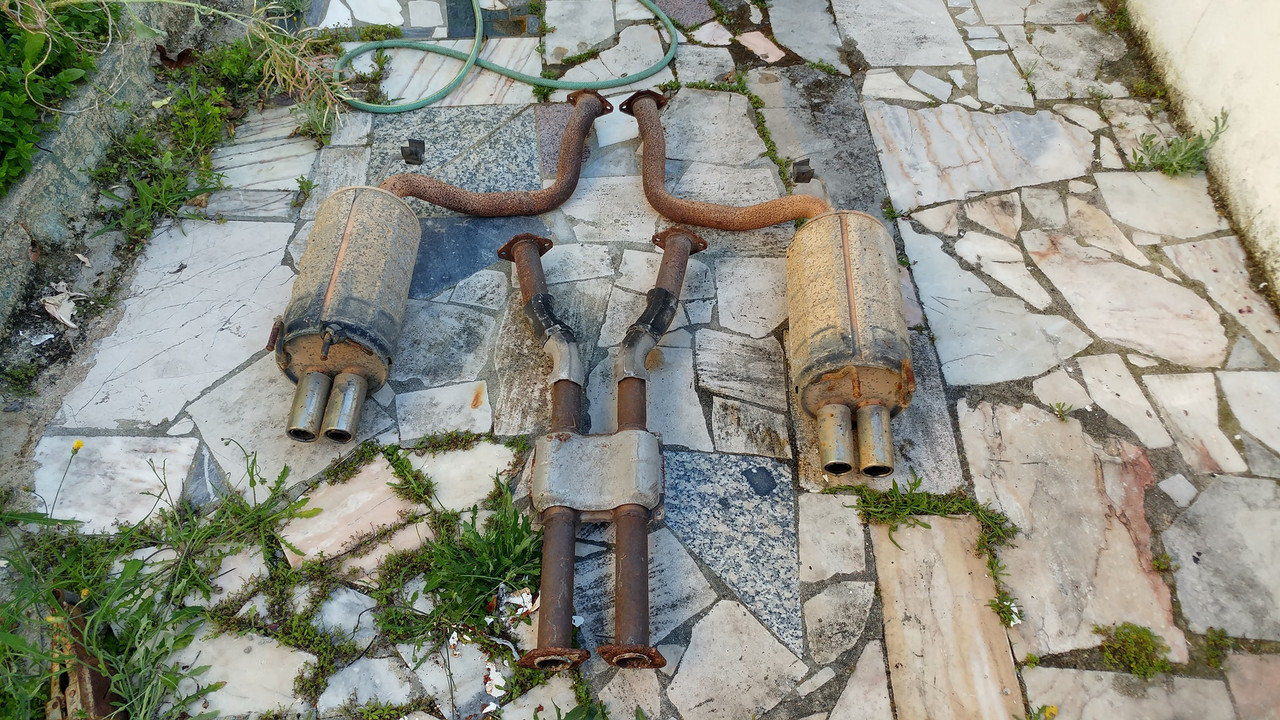 97084312-2773744259417675-10119869287922