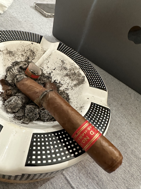 8EE39F9C-E3A7-435C-89AD-7FE4418E99EB