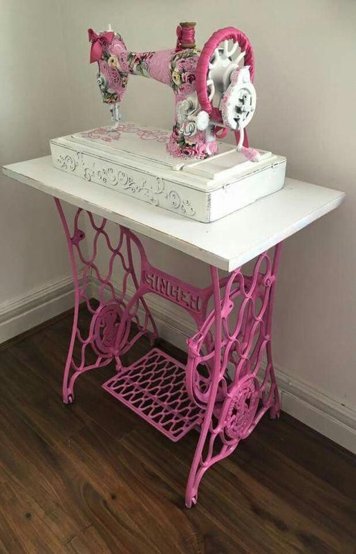 pinksewingmachine.jpg