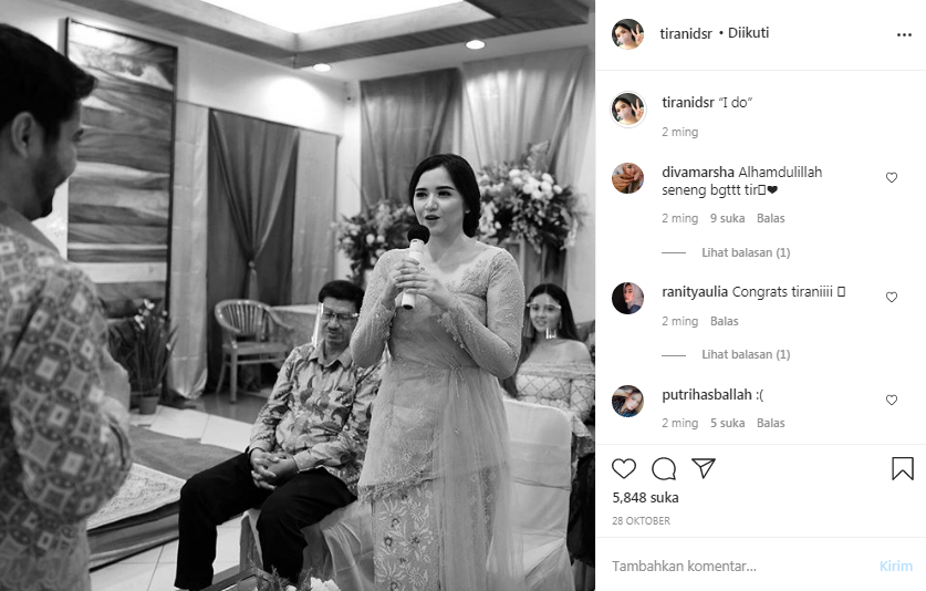 Tirani Dwitasari menerima lamaran dari sang kekasih