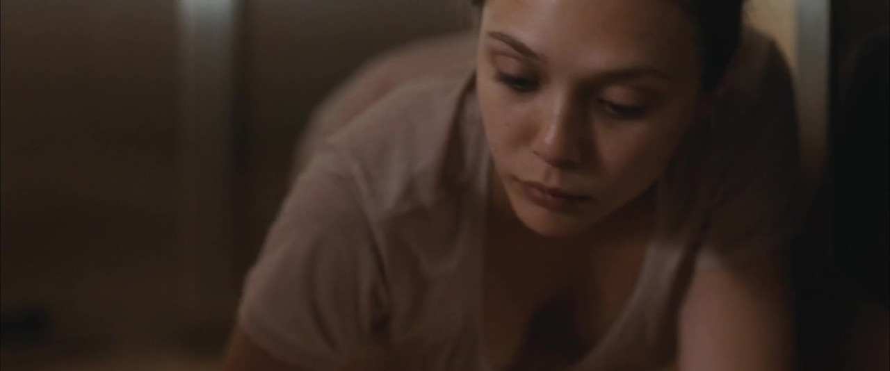 Elizabeth Olsen nude - Martha Marcy May Marlene (2011).MP4_20200821_142813....