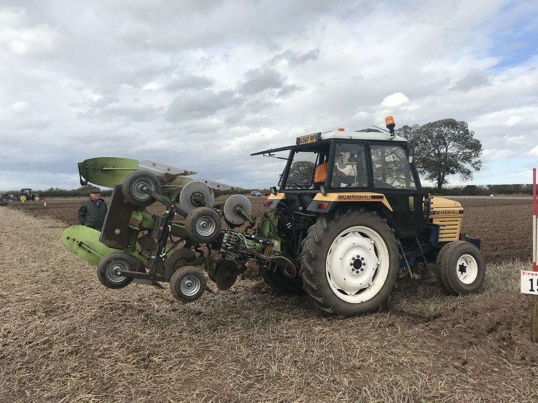 DFB8F370-2176-42CC-AD07-461756FDB666