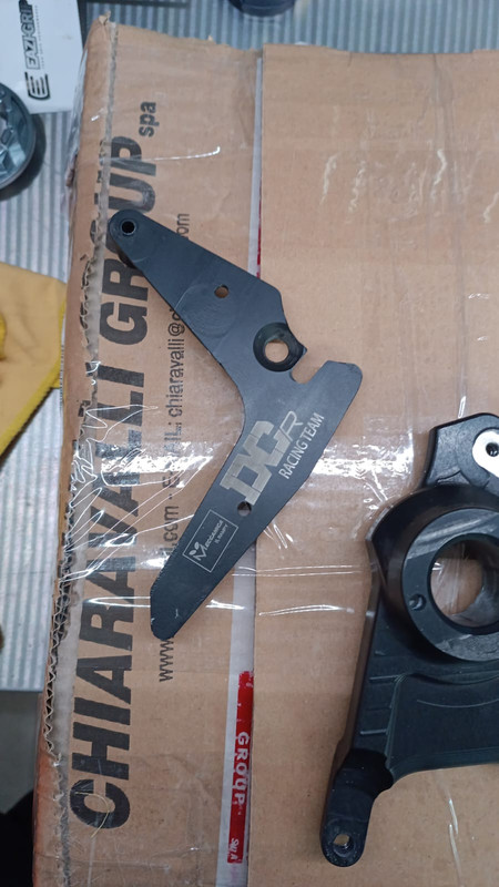 5D347D2C-5548-4F8E-8703-13A8F5731B3A