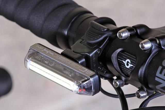 Moon Luz 120Lm USB COMET-X Delantera Potente USB REC.25gr - €17.98 : Bikespain.es, Recambios y Componentes de Bicicleta, Taller, Montaje, Ensamblado y Reparaciones Bicicletas