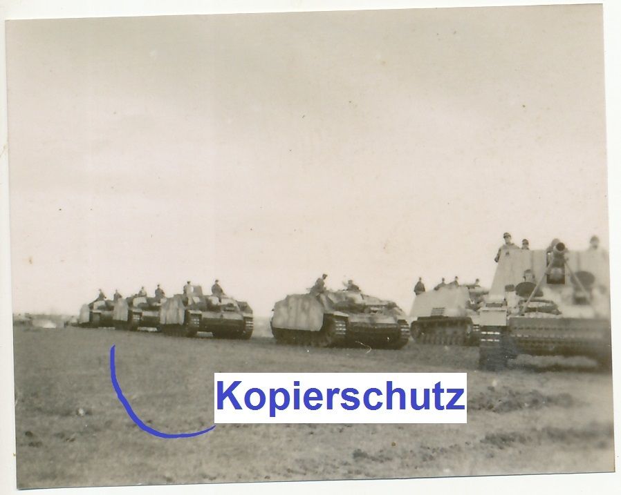 Kolonne Panzer Sturmgeschütz Stug VI SFL Haubitz