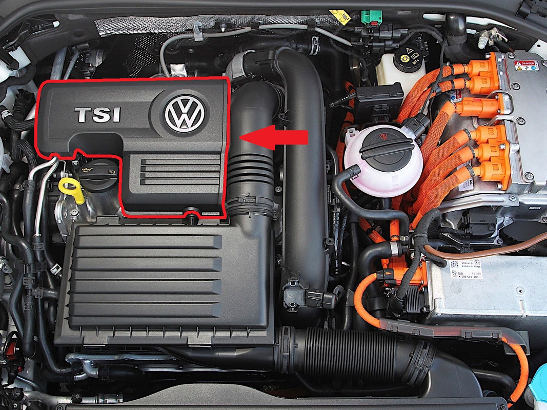 VOLKSWAGEN-Golf-VII-GTE-5991_8 (1)