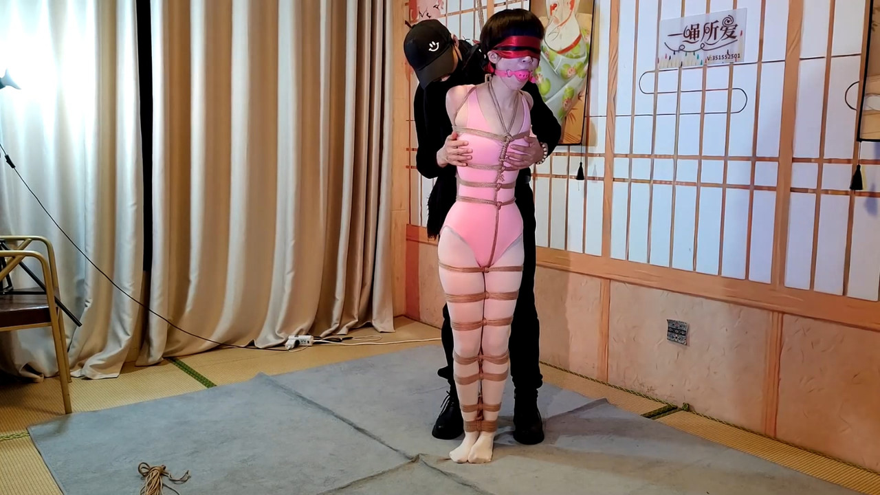 一绳所爱 喵喵体操服欧式直臂紧缚.mp4_20230304_083751.789